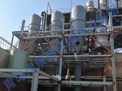 内蒙三效蒸发器安装现场 内蒙三效蒸发器安装现场